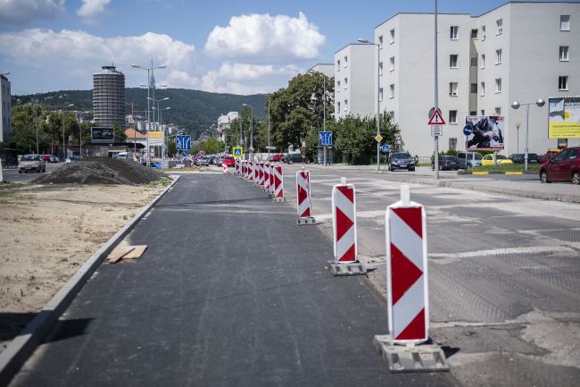 Vodiči v Bratislave musia rátať najbližšie dni s dopravnými obmedzeniami