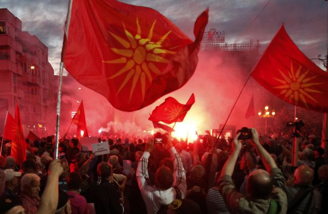 Rusko poprelo obvinenia z financovania protestov v Macedónsku