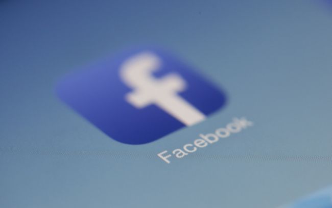 Facebook zrušil falošnú stránku polície