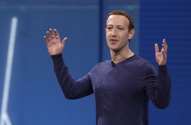 Popierači holokaustu nebudú na Facebooku zakázaní
