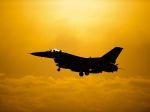 Proti lietadlu nad Trumpovým golfovým ihriskom zasiahla stíhačka F-16