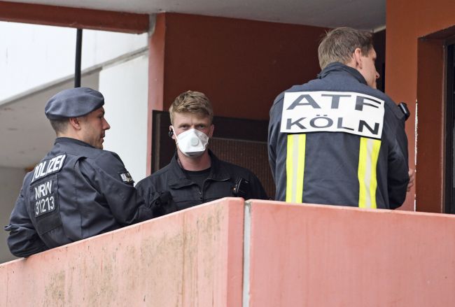 Nemecko: Polícia zadržala muža, ktorý strieľal na skupinu maloletých utečencov