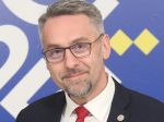Podozreniu z plagiátorstva čelí ďalší český minister, šéf rezortu obrany Metnar