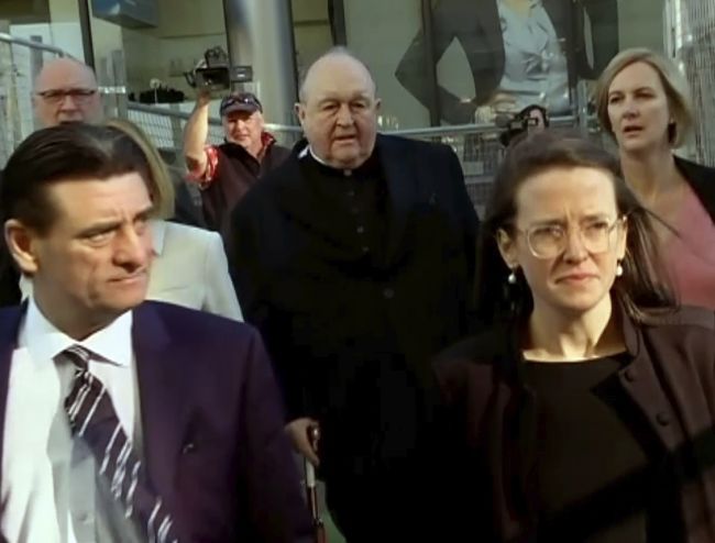 Pápež František prijal rezignáciu odsúdeného arcibiskupa z Adelaide