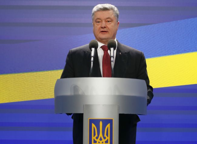 Porošenko inicioval prípravu žaloby na Rusko za okupáciu Donbasu a Krymu