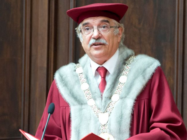 Záujem uchádzačov o externú formu štúdia klesá, zhodujú sa univerzity