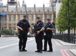 Muža po útoku autom v Londýne vzali do väzby pre podozrenia z terorizmu
