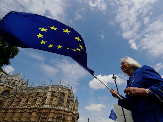 Británia bude zverejňovať odporúčania pre prípad brexitu bez dohody