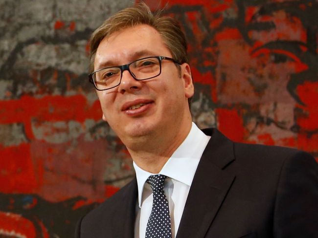 Srbsko zvažuje obnovenie brannej povinnosti, potvrdil prezident Vučič