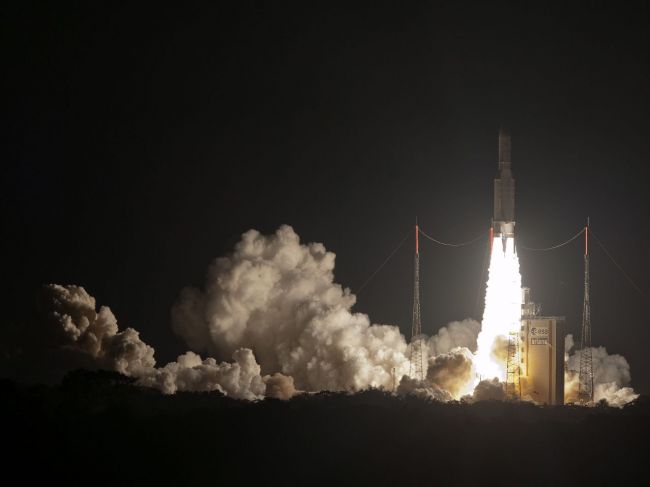 Z kozmodrómu Kourou úspešne odštartovala raketa s európskym satelitom Aeolus
