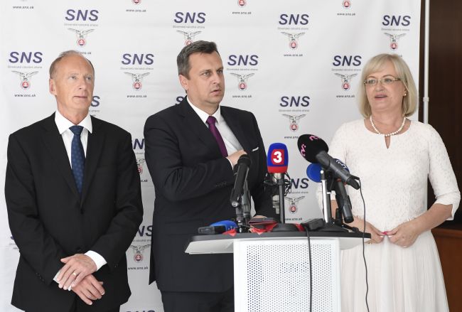 Podľa SNS by nový policajný prezident mal byť vo funkcii na dobu neurčitú