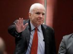 Vo veku 81 rokov zomrel republikánsky senátor John McCain