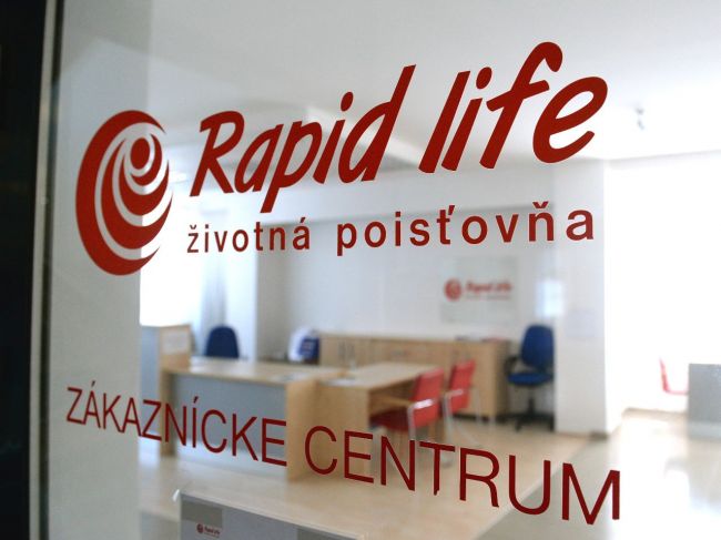 NAKA preberie dokumenty skrachovanej poisťovne Rapid life