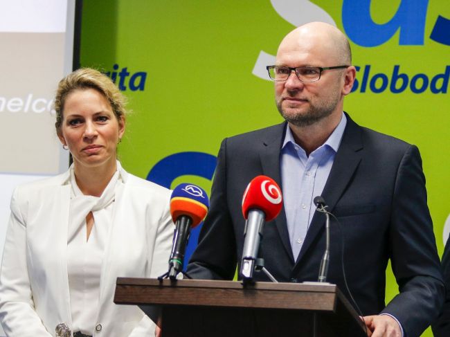 SaS má mládežnícku organizáciu s názvom Mladí SaSkári