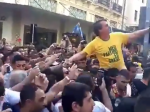 Video: Brazílsky prezidentský kandidát je po útoku nožom vo vážnom stave