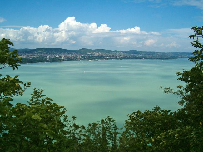 Vedci skúmali vodu z Balatonu, našli stopy antidepresív