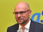 SaS chce, aby sa zrušili vlaky i pripravované obedy zadarmo