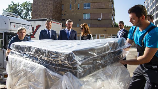 V štátnych nemocniciach pribudnú nové lôžka, premiér chce pacientom zabezpečiť komfort