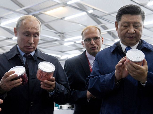 Putin: Obchodný obrat s Čínou by tento rok mal dosiahnuť 100 miliárd dolárov