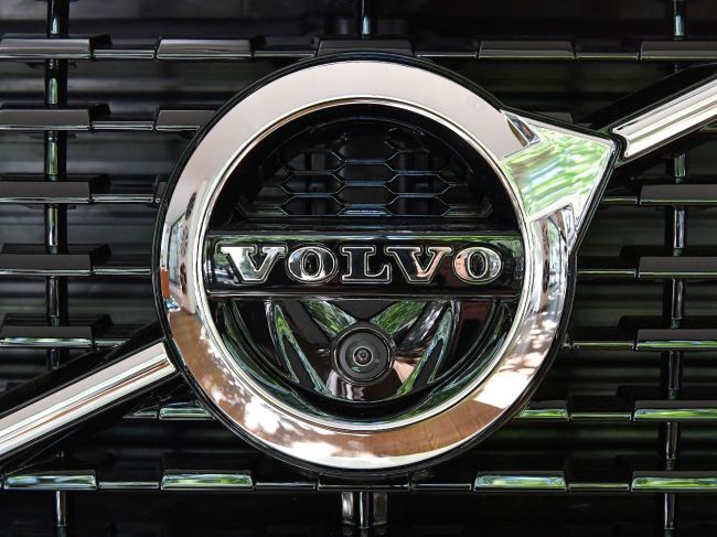 Volvo smie testovať autonómne vozidlá na švédskych cestách