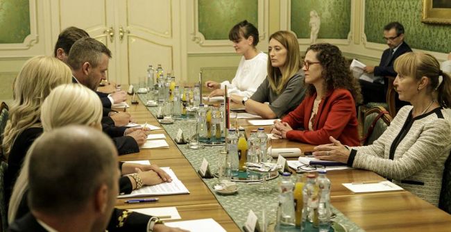 Delegáciu europoslancov znepokojuje možné zapojenie Kaliňáka do viacerých káuz