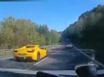 Pri pretekoch Poliakov na luxusných autách zahynul vodič Škody Fabia