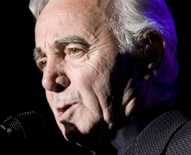 Zomrel legendárny francúzsky šansonier Charles Aznavour