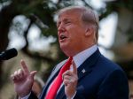 Prezident Trump si robil posmech zo ženy, ktorá obvinila Kavanaugha
