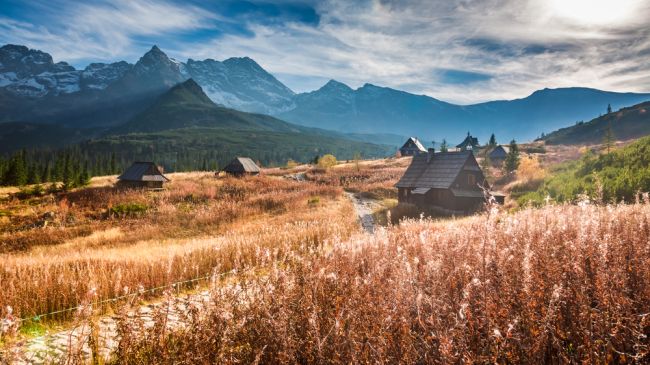 Predpoveď počasia: Svätý František zaháňa ľudí do chyžek