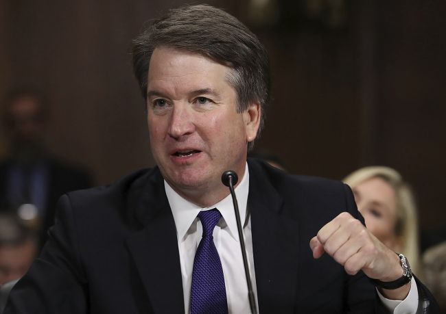 Senát schválil nomináciu Bretta Kavanaugha na sudcu najvyššieho súdu