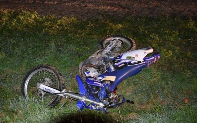 Polícia vyšetruje smrteľnú nehodu mladého motocyklistu