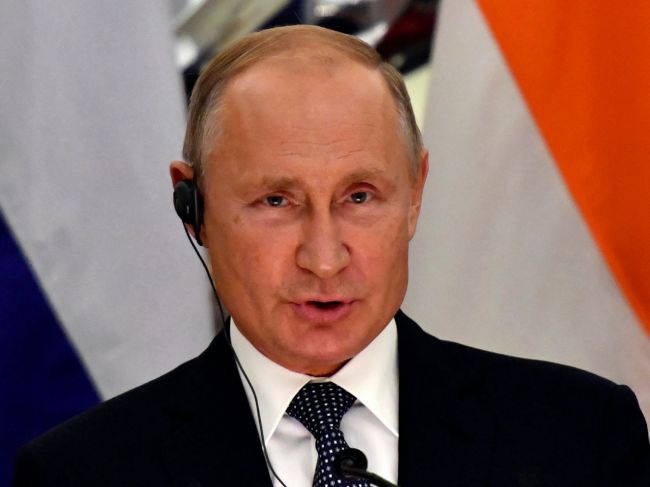 Putinovi dôveruje o 20 percent menej Rusov