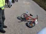 Maloletý cyklista sa pri dopravnej nehode ťažko zranil, nemal prilbu