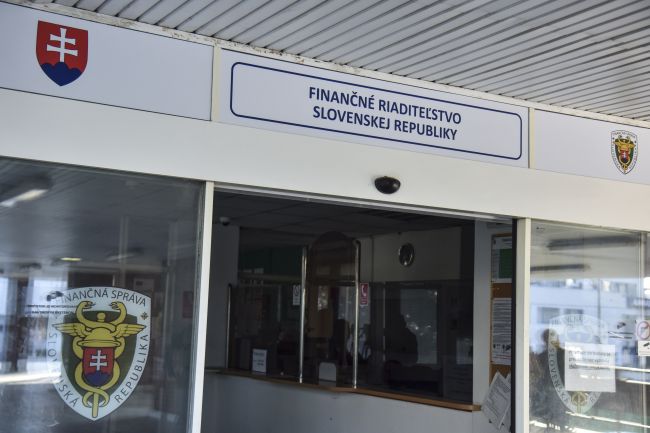Finančná správa rozviazala pracovný pomer s Kriakom, ktorý mal sledovať Kuciaka