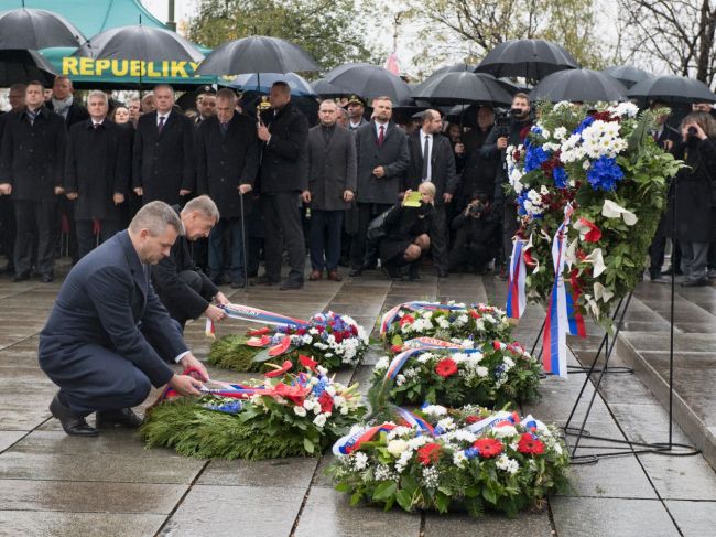 Pellegrini si nemyslí, že 30. október bude štandardný štátny sviatok