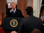 Reportérovi CNN zakázali po výmene názorov s Trumpom vstup do Bieleho domu