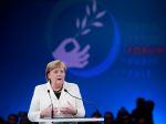 Kancelárka Merkelová varovala v Paríži pred zmýšľaním s "klapkami na očiach"