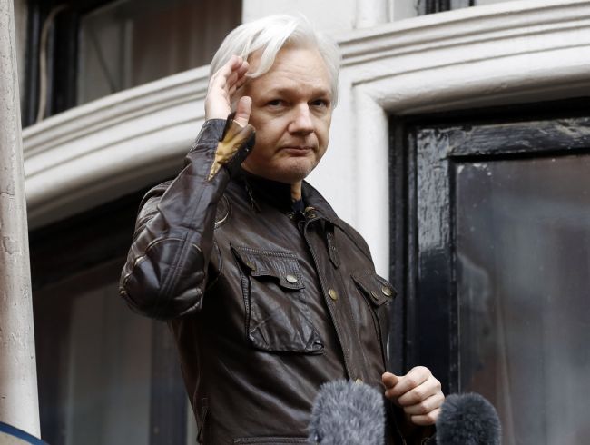 Spojené štáty omylom zverejnili informáciu o obvineniach voči Assangeovi