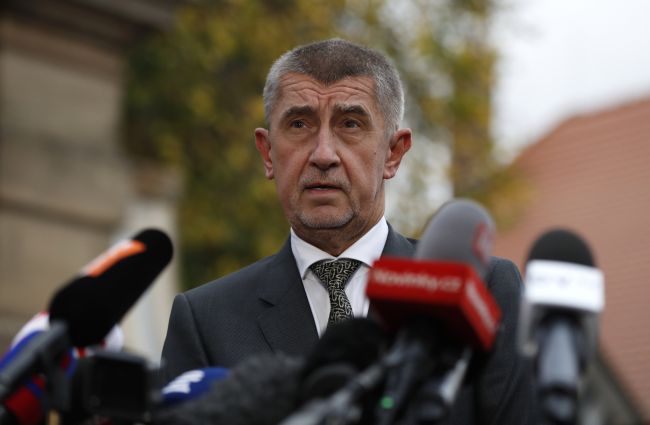 Babiš chce v Sýrii postaviť českú dedinku pre 150 malých sirôt