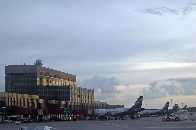 Lietadlo rolujúce na moskovskom letisku usmrtilo muža