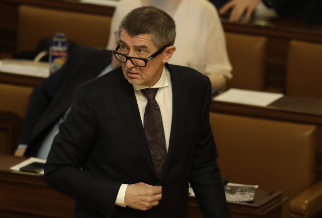 TOP 09: Babiš poškodzuje dôveryhodnosť Česka