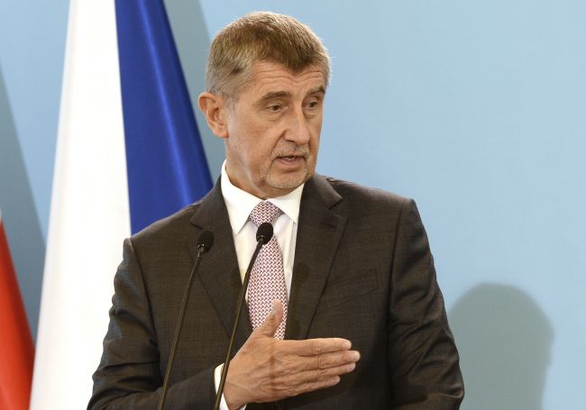 Babiš: Novinári ma naháňali ako lovnú zver, ako zločinca, ktorý si uniesol syna