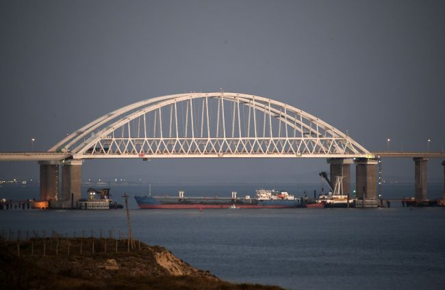 Ukrajinský prezident Porošenko skrátil navrhovanú dobu stanného práva na 30 dní