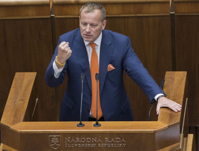 Kollár: Ak Lajčák nepodá demisiu, zvážime jeho odvolávanie