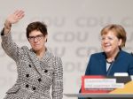Nemecko: Merkelovú na čele CDU nahradí Annegret Krampová-Karrenbauerová
