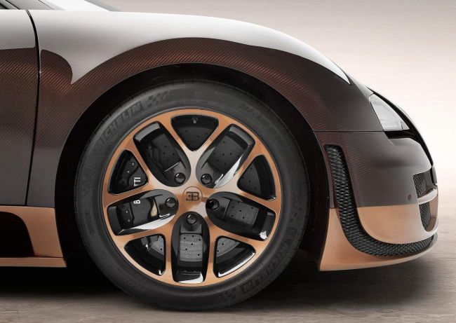 Za ako dlho Slovák zarobí na pneumatiky na Bugatti Veyron? Prekvapilo to aj nás!