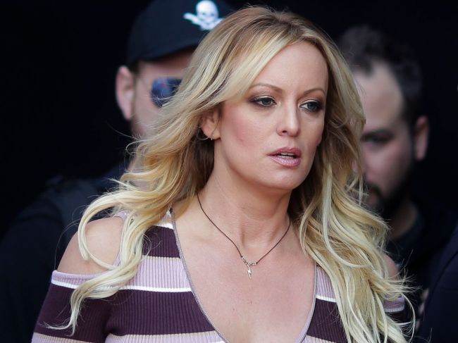 Stormy Daniels musí Trumpovi zaplatiť súdne výdavky