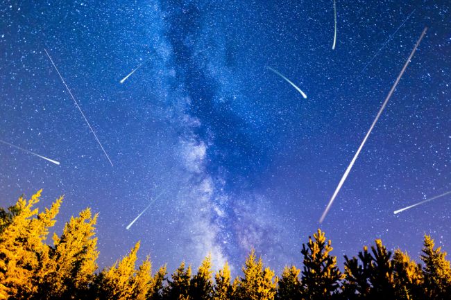 Počas víkendu bude možné vidieť meteory i Vianočnú kométu