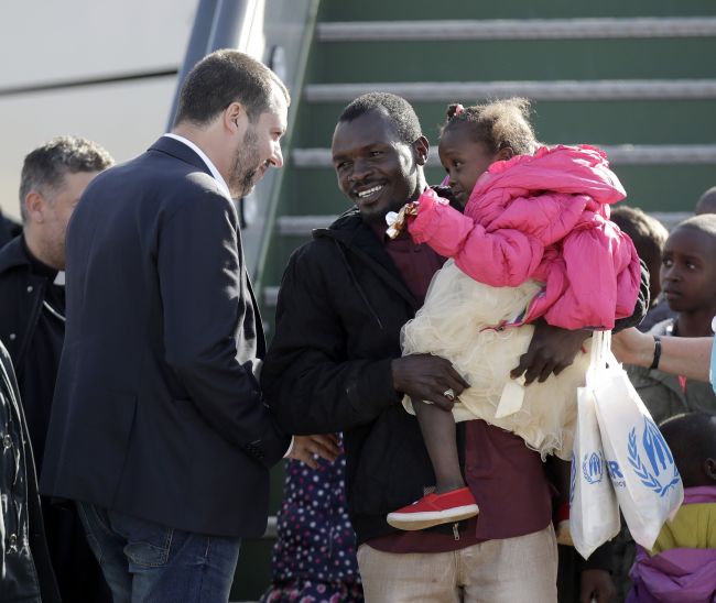 V utorok si pripomíname Medzinárodný deň migrantov: EÚ sa opäť zaviazala chrániť ich práva