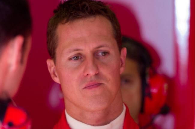 Schumacher už údajne nie je pripútaný na lôžko, Ferrari pripravuje výstavu